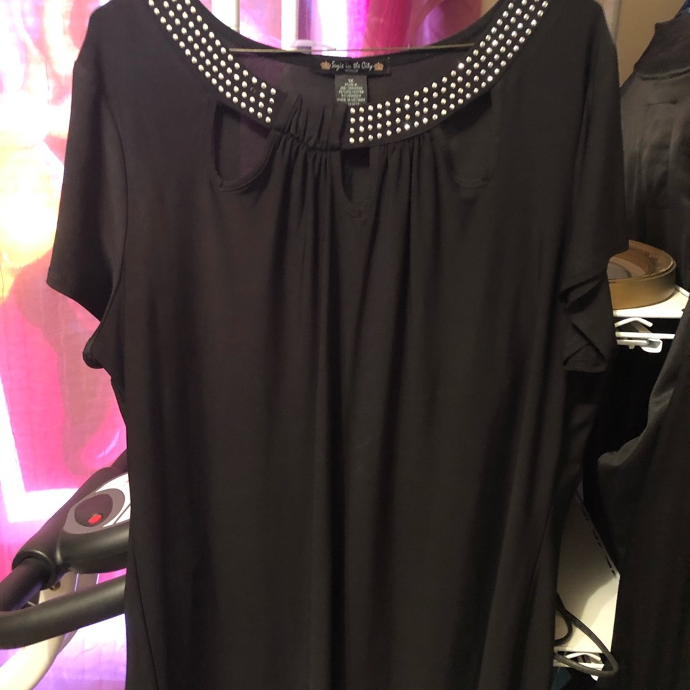 Women’s Susie in the City blouse pretty black 1X